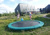 Feriebarn Lillian Ritter Til Hoejre Er Feriebarn Hos Celias Familie I Himmelev Juli 2016