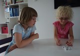 Feriebarn Lillian Ritter Fra Sydslesvig Hygger Med Vaertssoester Celia Hos Familien Kirkaldy Nielsen Paa Sjaelland
