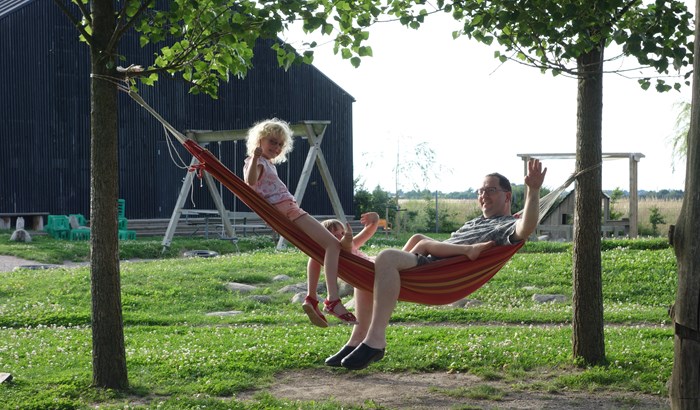 Feriebarn Lillian Ritter Med Feriefar Jeppe Og Datter Celia I Himmelev Juli 2016